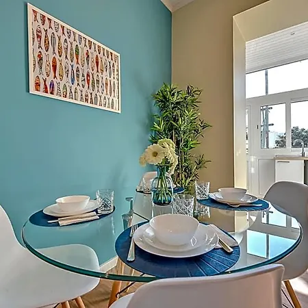 Hotel Charming, And Enjoy Lisbona